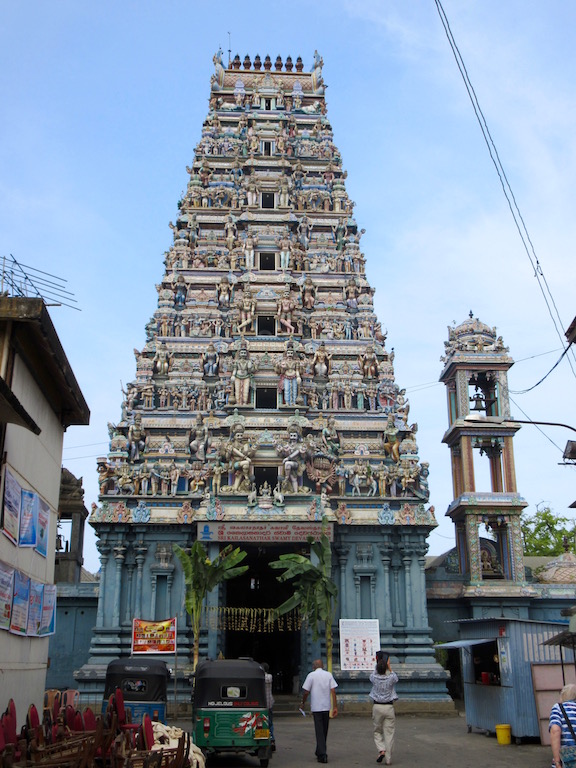Sri Lanka - Captain's Garden Temple